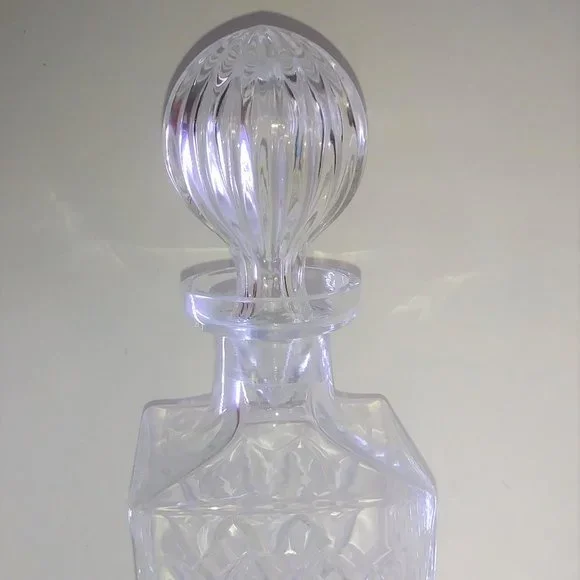 Waterford Crystal Decanter Diamond 10.5" with Stopper Nocturne pattern